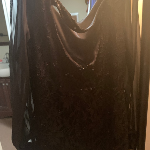 Black dress - Picture 4 of 6